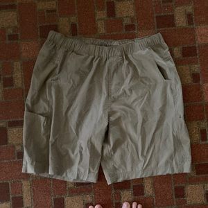 XL water repellant shorts